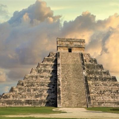 Ancient Maya ruins of Chichen Itza in Mexico